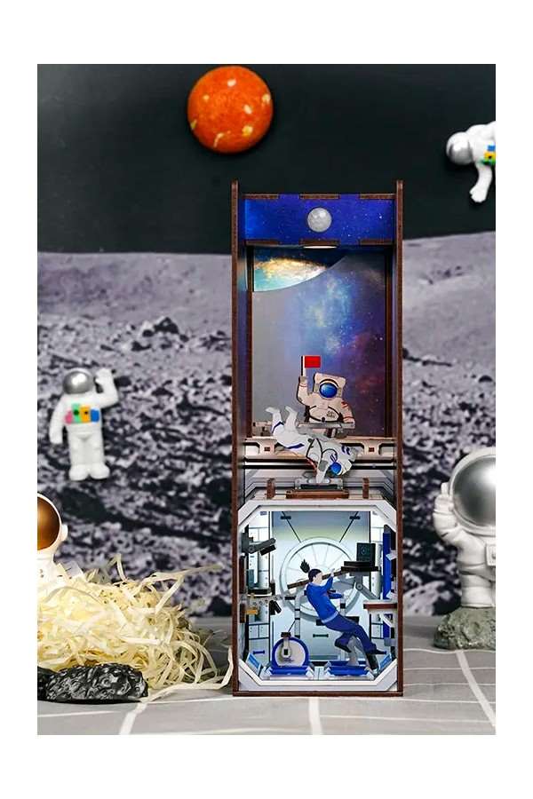 DIY Book Nook "Space Station", 3D Modelbouwpakket, DIY Huisjes - Image 2