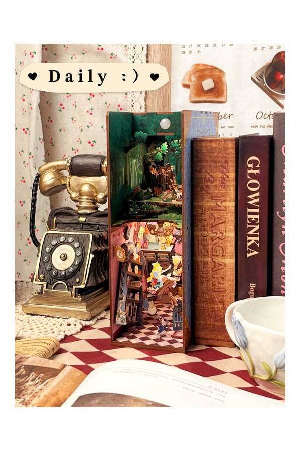 DIY Book Nook "Alice in Wonderland" boekensteun/interieurtje, 3D bouwpakket huisje - Image 3