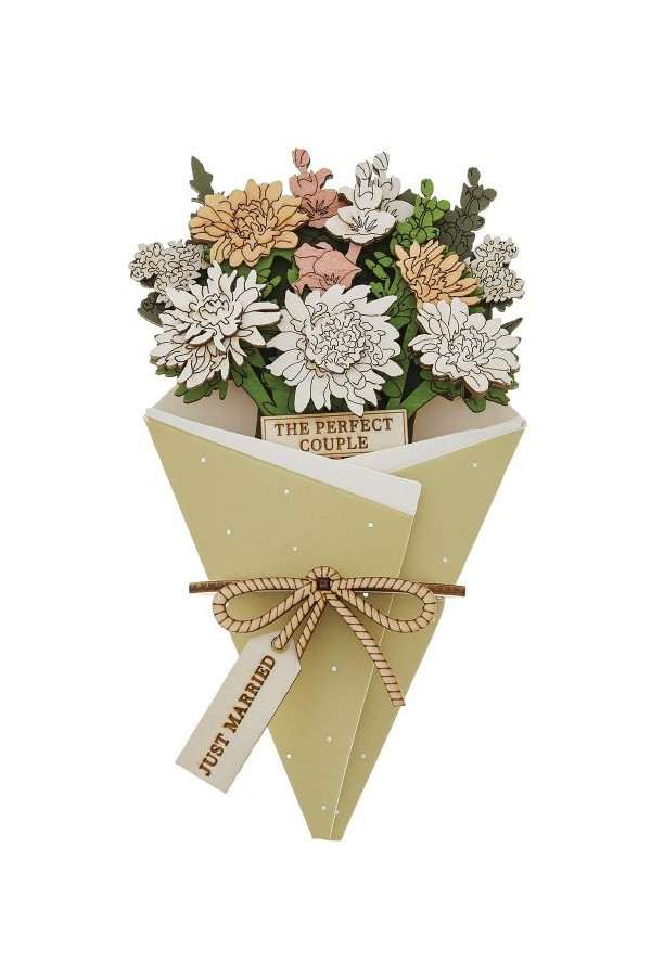 Just Married 3D Flower Figurine Card