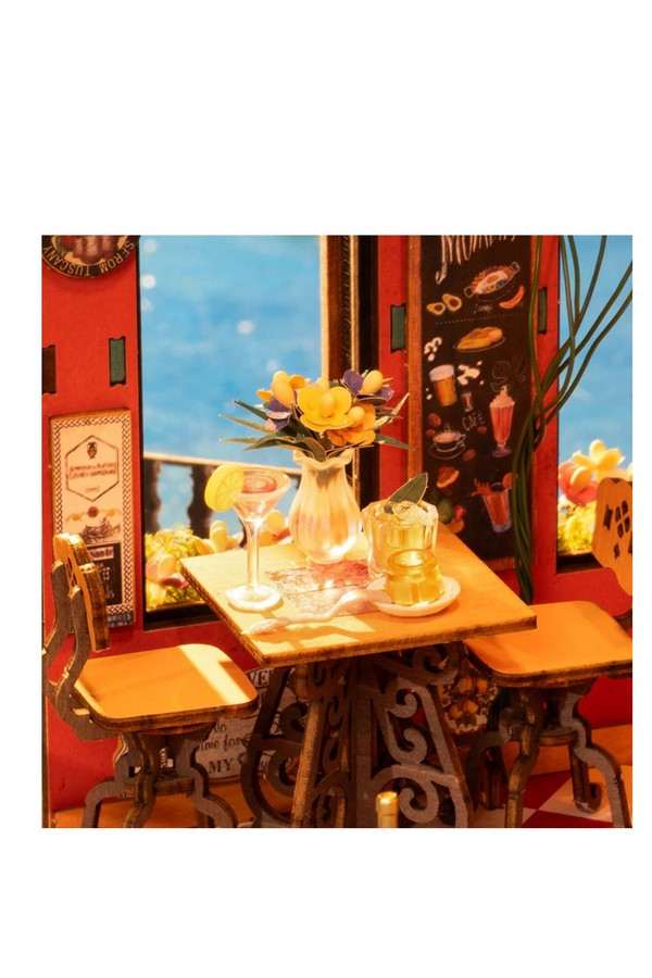 Cheers Bar & Dining, DIY Miniatuurhuis - Afbeelding 4