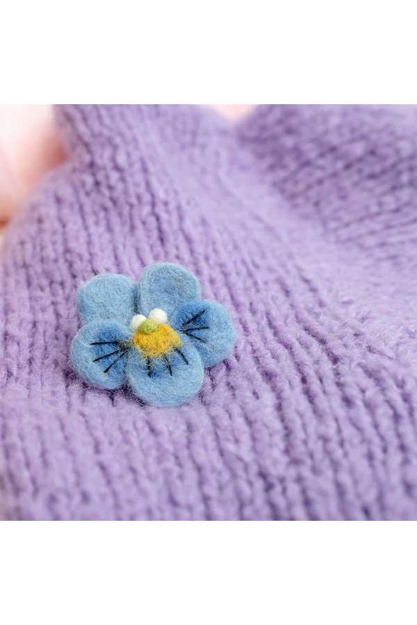 BROCHE Viooltje Lichtblauw