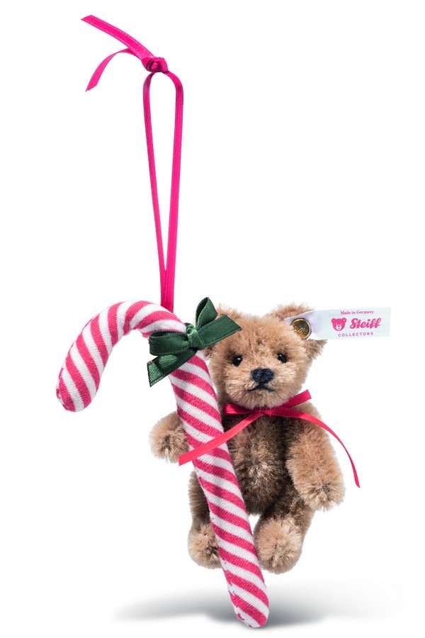 Teddybeer with candy cane ornament